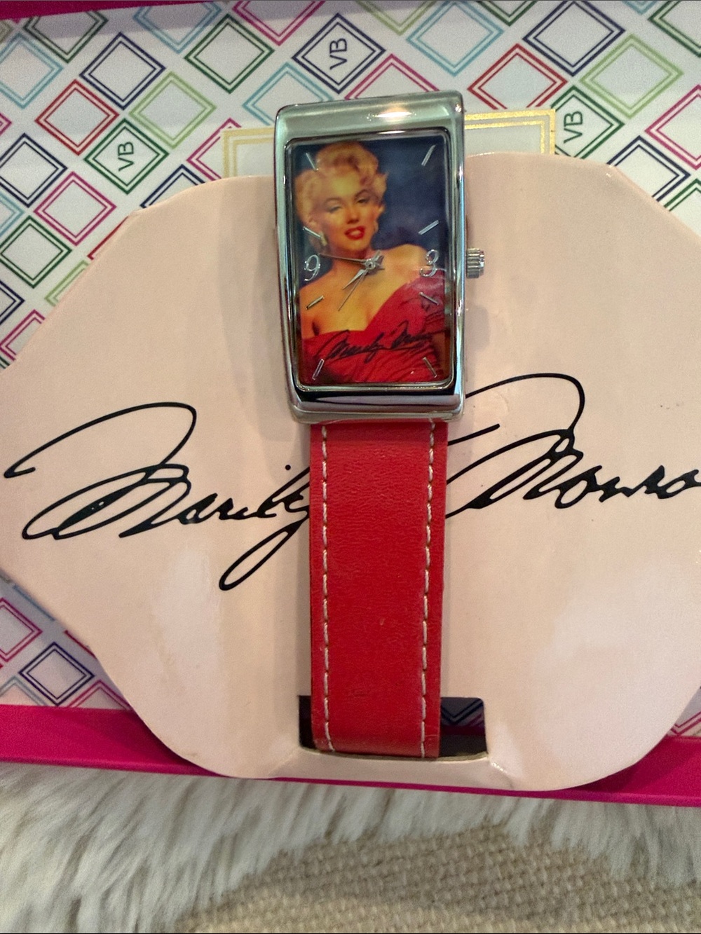 Vintage Avon Marilyn Monroe Collectible Red Leather Strap Watch